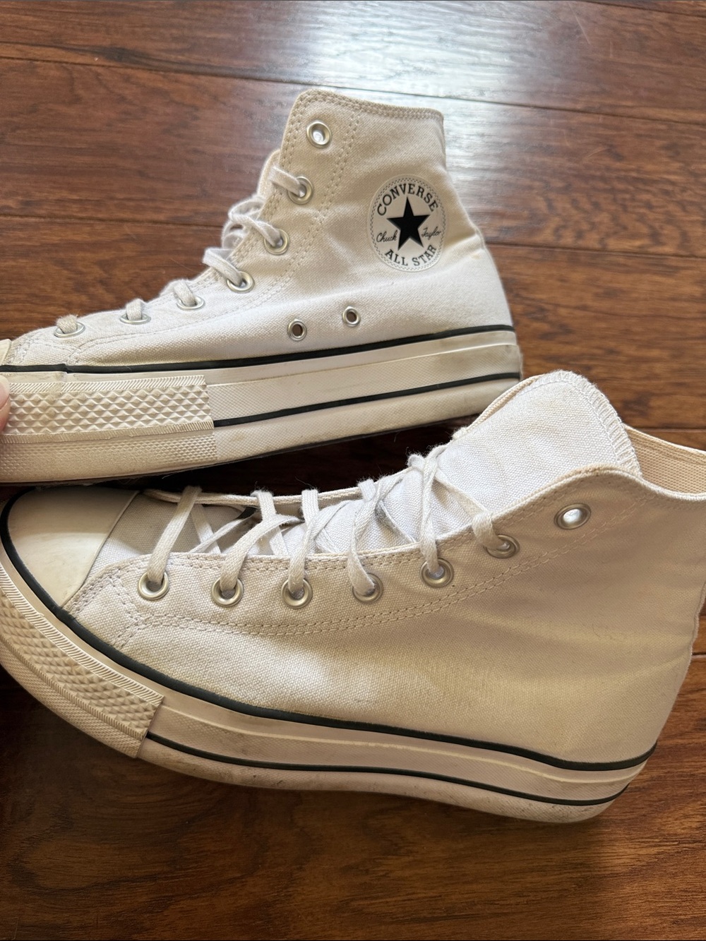 Women’s Converse Chuck Taylor All-Star Lift High Top Sneakers - Picture 3 of 9
